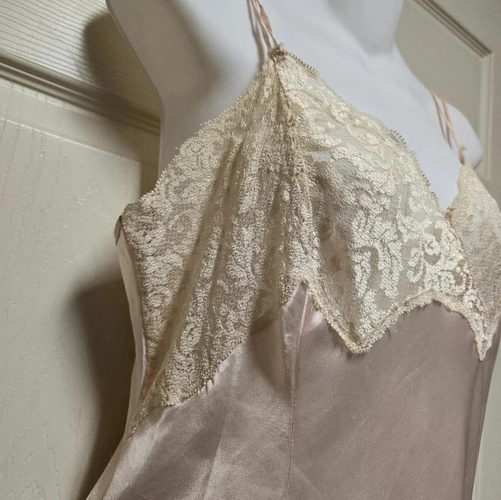 Vintage 90’s Victoria's Secret Blush Satin n Lace Front Split Ankle Gown Sz Med - Picture 8 of 17